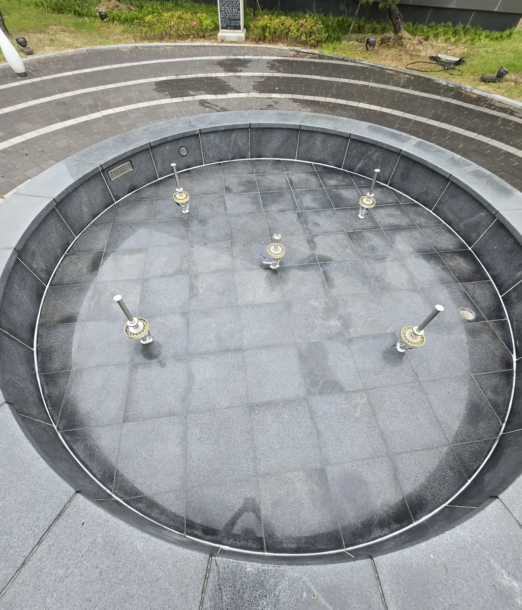 경주 학교 분수대 방수 줄눈 후